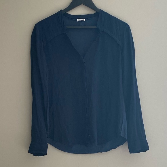 Splendid Navy Blue Blouse - Picture 1 of 7